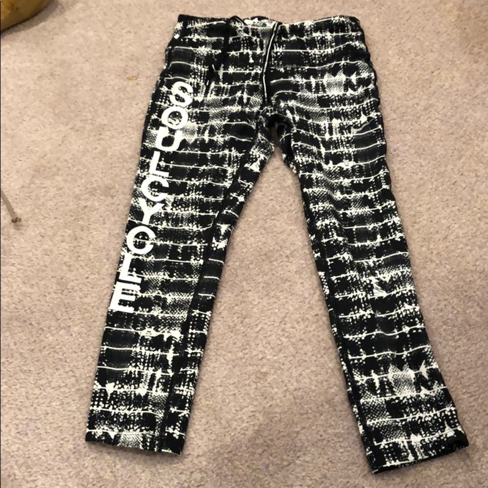 Soulcycle Soft Pattern Capri Legging - image 1